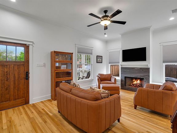 5th image of 5727 Victor St