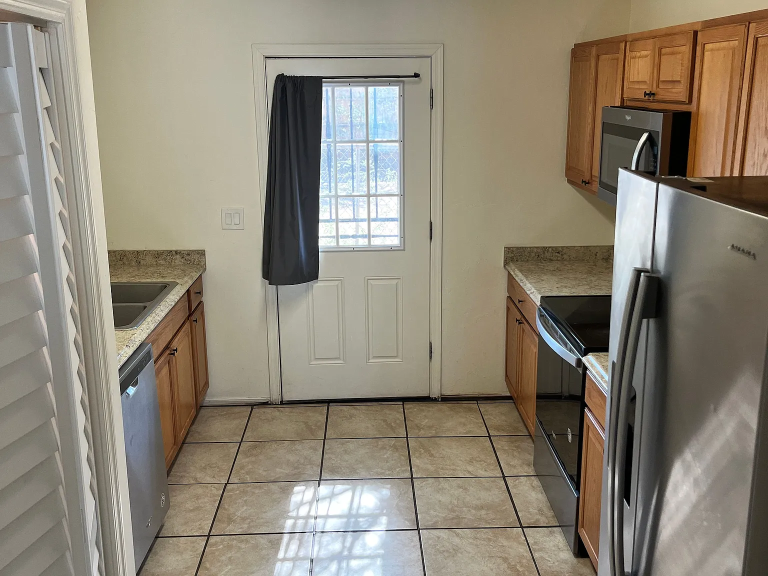 2 bed, 797 sqft, $1,400 — Photo 1