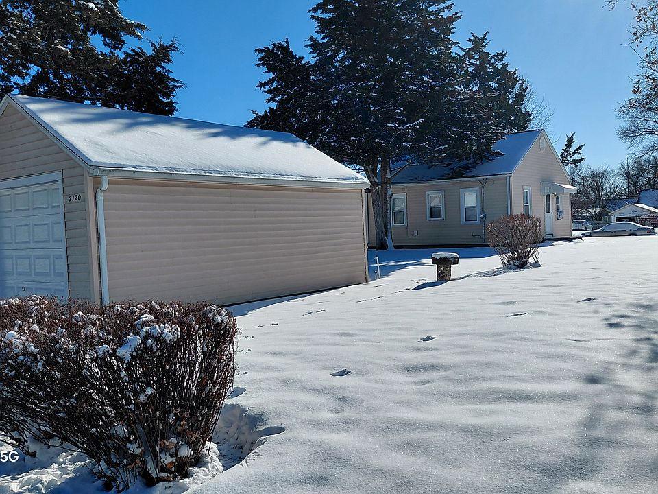 2nd image of 2120 W 17th St