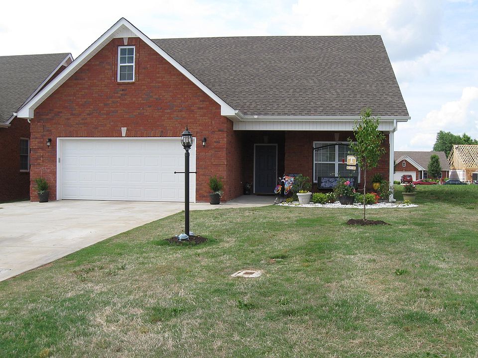 1st image of 139 Chase Cir