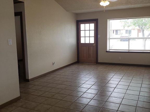 3rd image of 5952 Bridalveil Dr