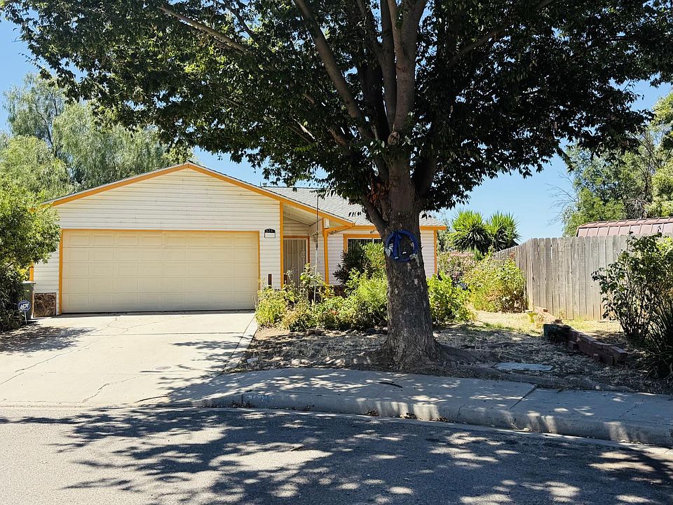 1st image of 324 Barros St