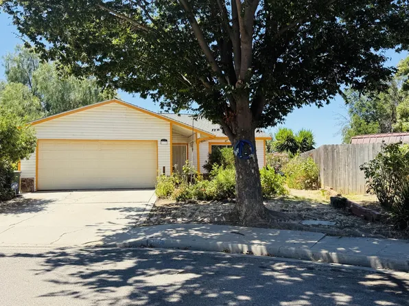 324 Barros St, Patterson, CA 95363