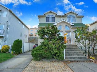 264 Rhine Ave, Staten Island, NY 10304