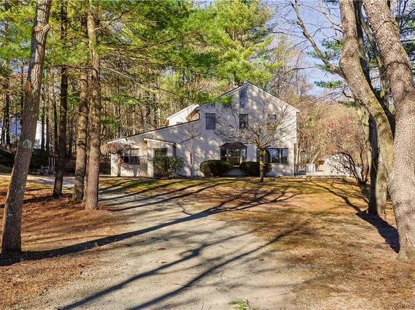 375 Hawk Rd, Saylorsburg, PA 18353