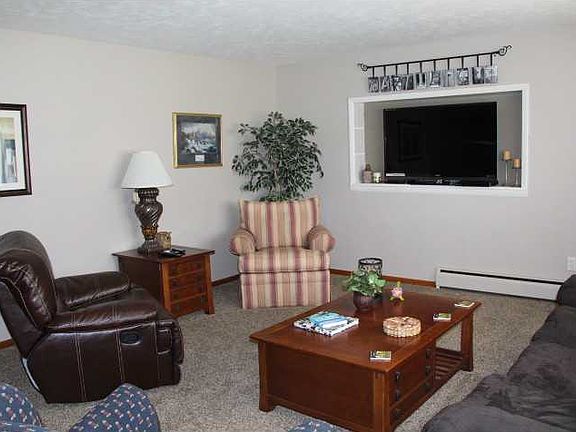 4th image of 2115 Wapakoneta Ave