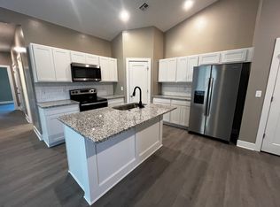 9315 E Wassall Ct, Wichita, KS 67210