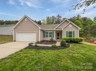 526 Pennyfields Ln, Clover, SC 29710