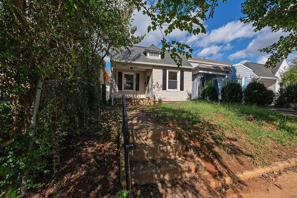 2 bed, 750 sqft, $1,695 — Photo 3