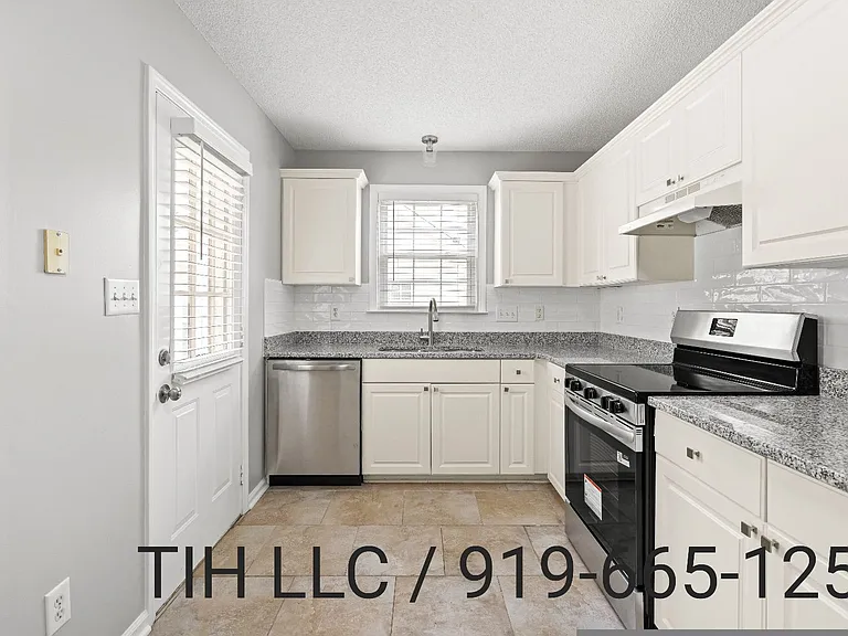 3912 Cold Harbour Dr — Photo 10