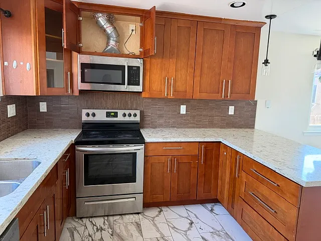 4 bed, 5378 sqft, $4,000 — Photo 3