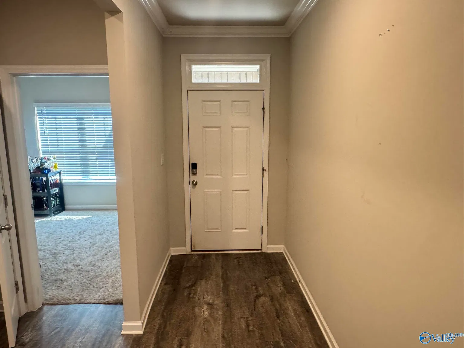 3 bed, 2.0 bath, 1683 sqft, $1,595 — Photo 4