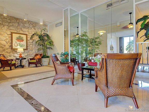 4th image of 5600 N Flagler Dr APT 1408