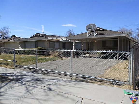 3rd image of 44549 Leatherwood Ave