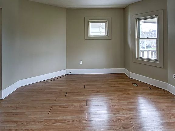 5th image of 3333 E 125th St #2