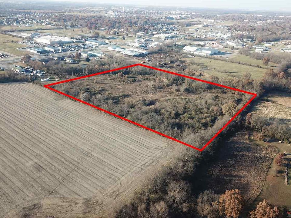 1st image of 3705 S Limit Ave