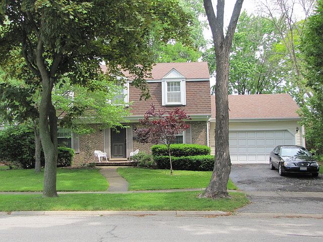 1st image of 418 E Maude Ave