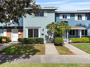 9831 Continental Dr, Huntington Beach, CA 92646