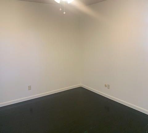 4th image of 2501 Hialeah Dr