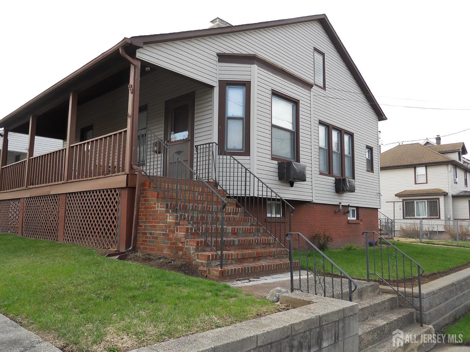 99 Washington Ave photo 1