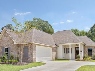 16105 Redstone Dr, Pride, LA 70770