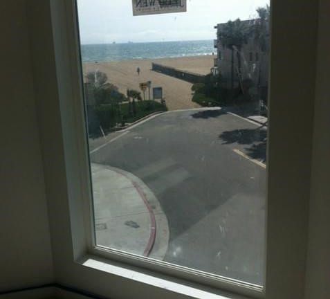 3rd image of 16332 N Pacific Ave
