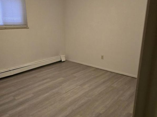 725 Macon Ave #3