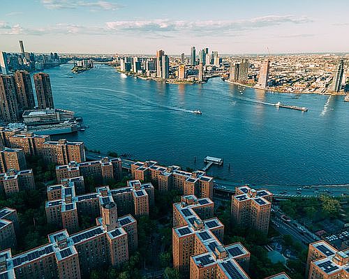 5th image of 8 Stuyvesant Oval #0