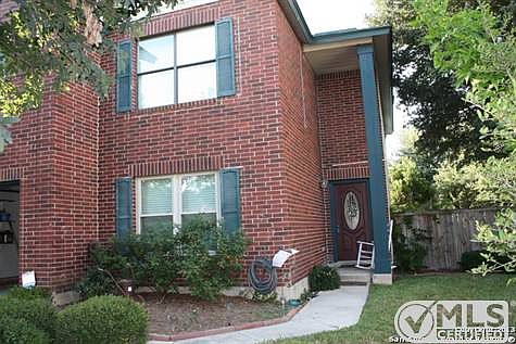 1st image of 6827 Honeyridge Ln