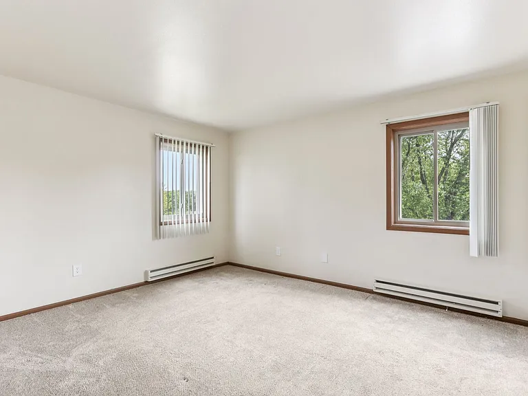 Woodfield Heights Apartments — Photo 66