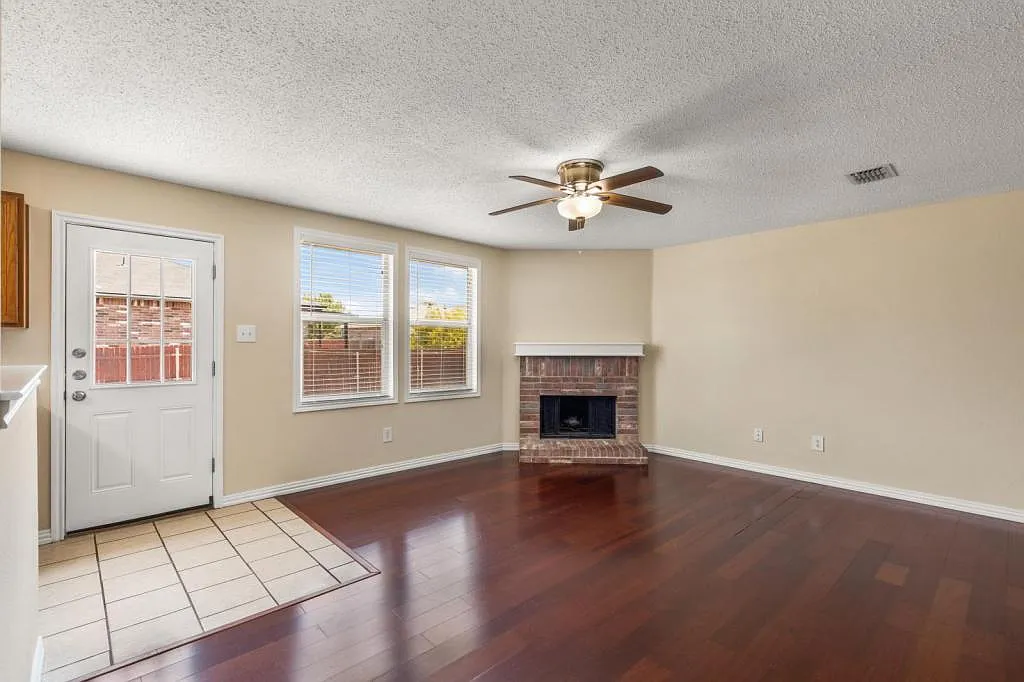 1434 Paint Brush Court — Photo 3