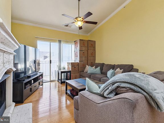 3rd image of 12958 Centre Park Cir APT 427