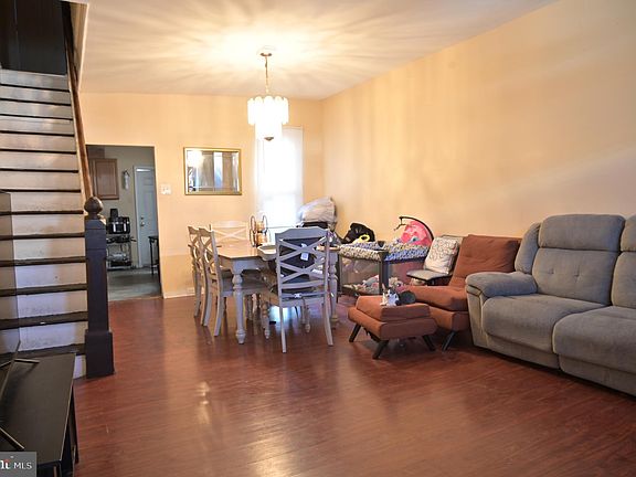 3rd image of 2918 W Susquehanna Ave
