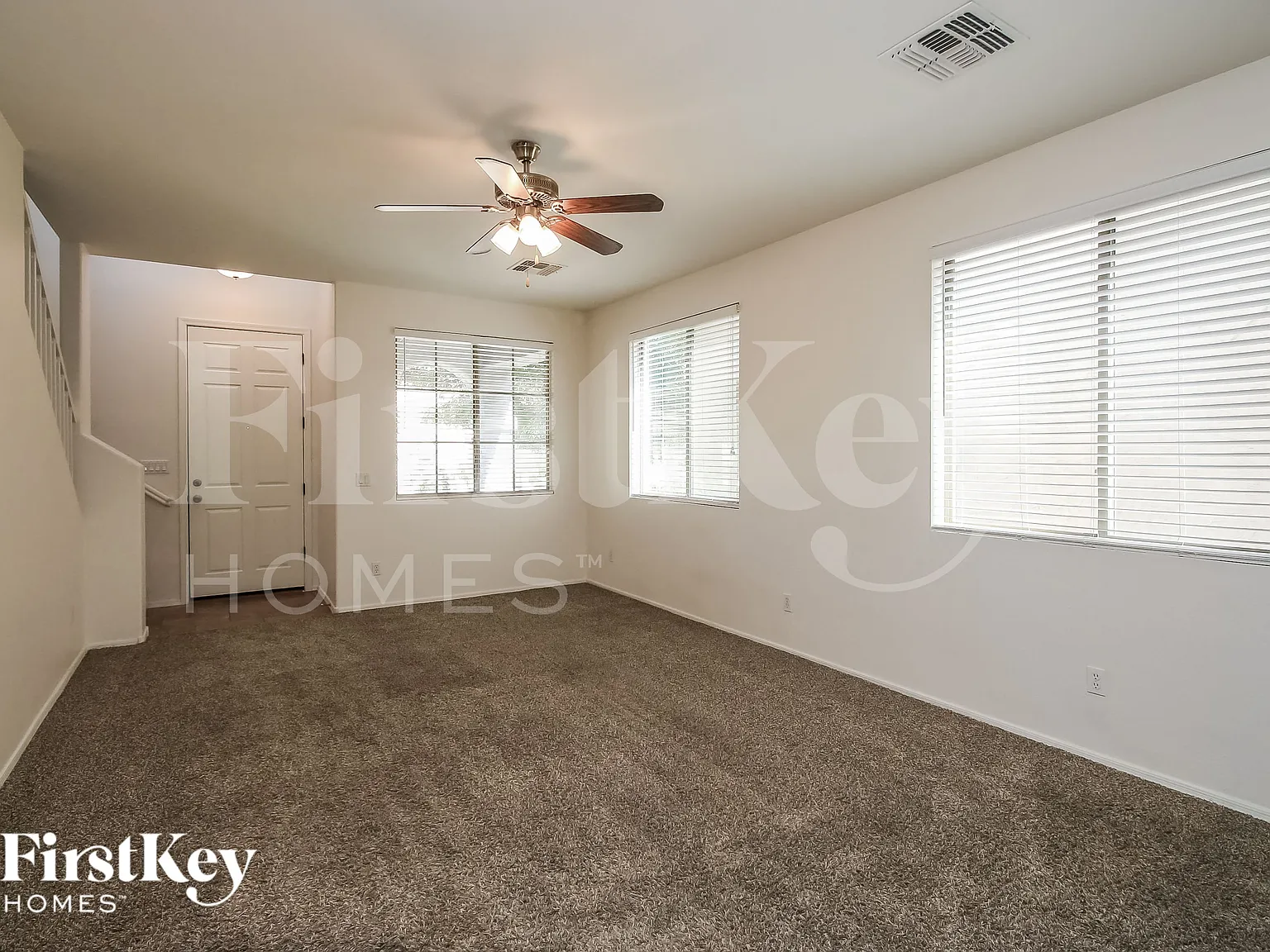 4 bed, 2.5 bath, 2162 sqft, $2,355 — Photo 2
