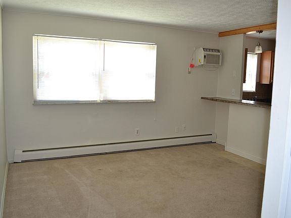 3rd image of 3809 Ferdinand Pl APT 23