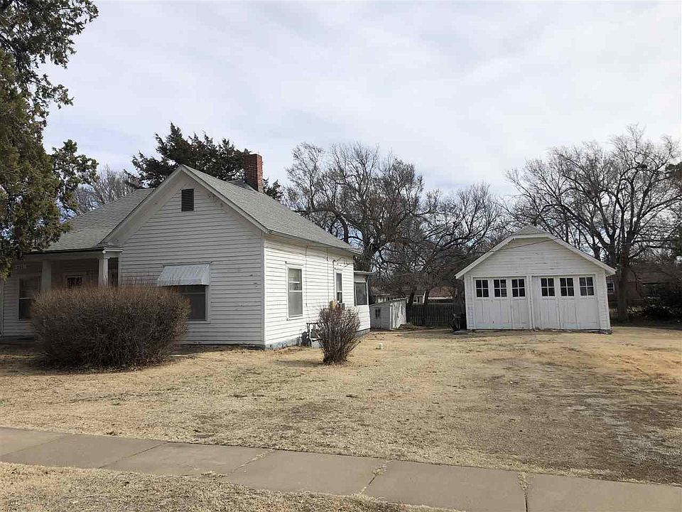 2nd image of 527 N Fossil St