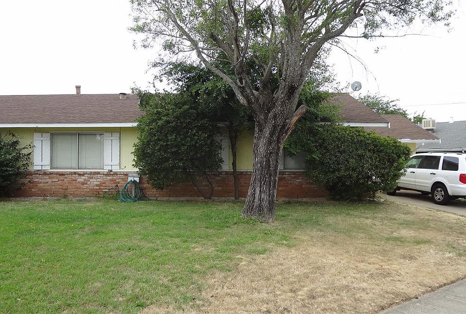 2nd image of 6016 Woodminster Cir