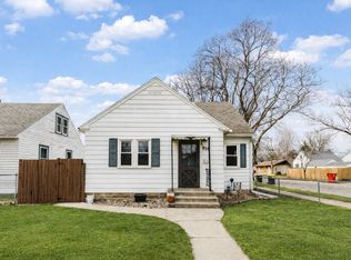 955 12th Ave NE, Rochester, MN 55906