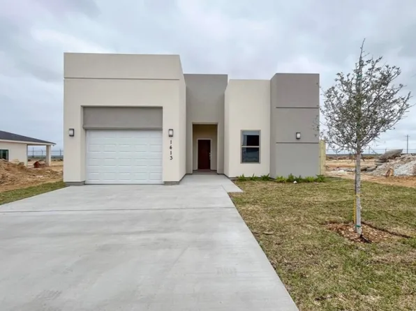 1413 El Caporal Dr, Laredo, TX 78043