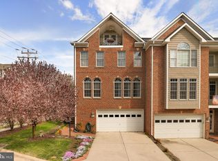 100 Washington Square Ct, Occoquan, VA 22125