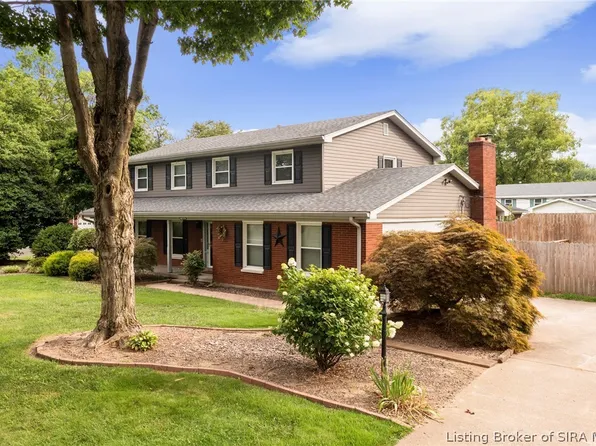 101 W Maplewood Drive, Clarksville, IN 47129