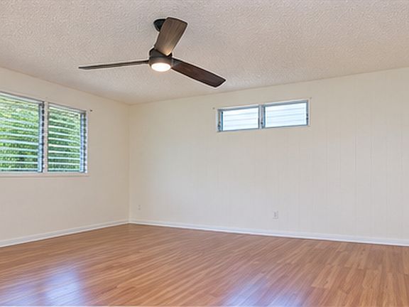 3rd image of 176 Kuulei Rd
