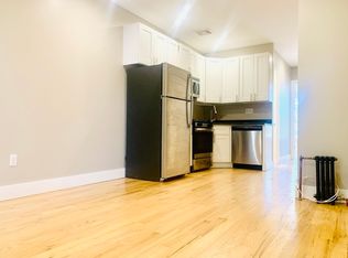 59-19 54th St #2R, Maspeth, NY 11378