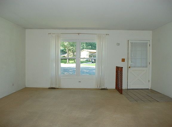 2nd image of 7975 Asbury Cir N