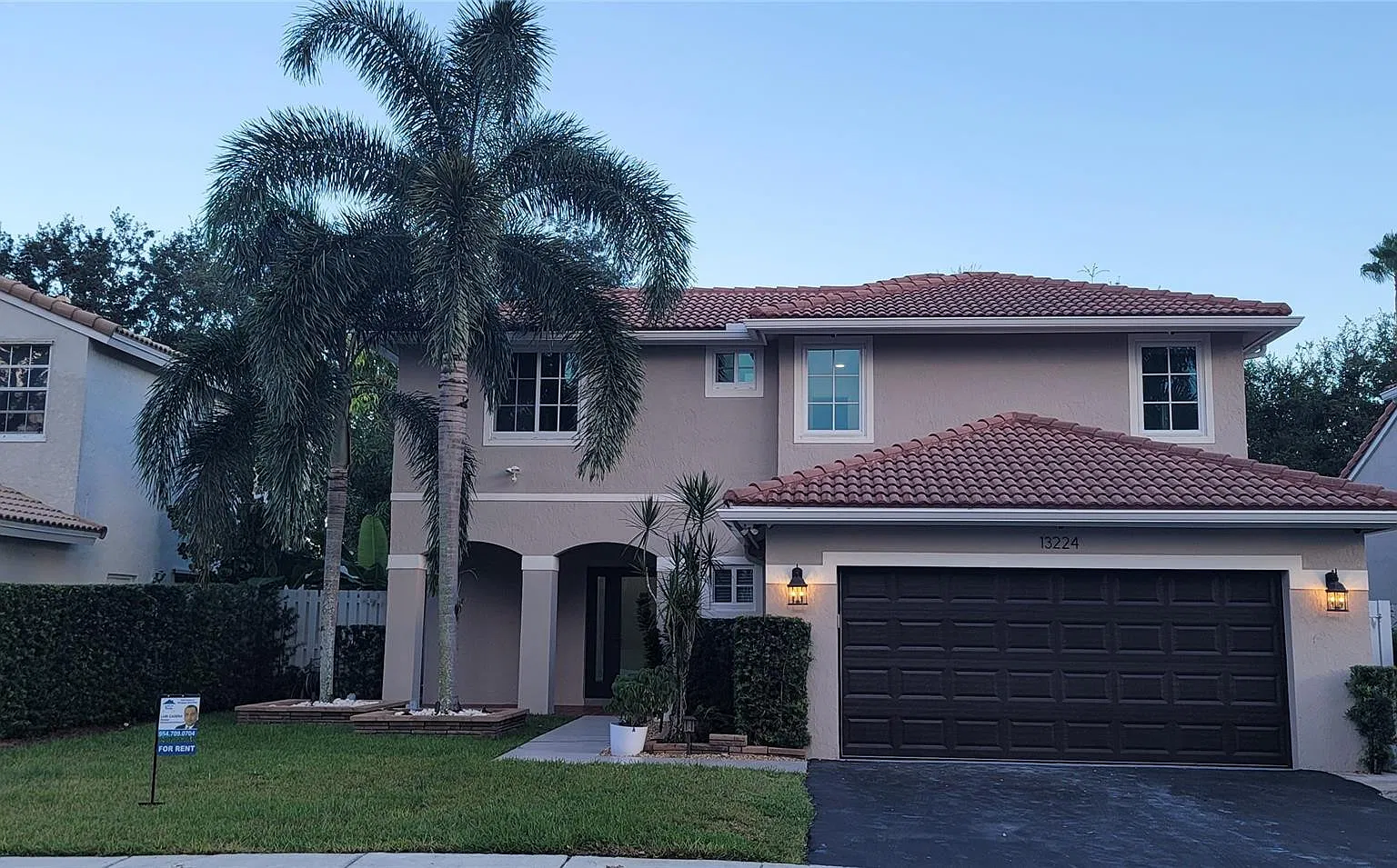 4 bed, 2.5 bath, 1847 sqft, $4,450 — Photo 3