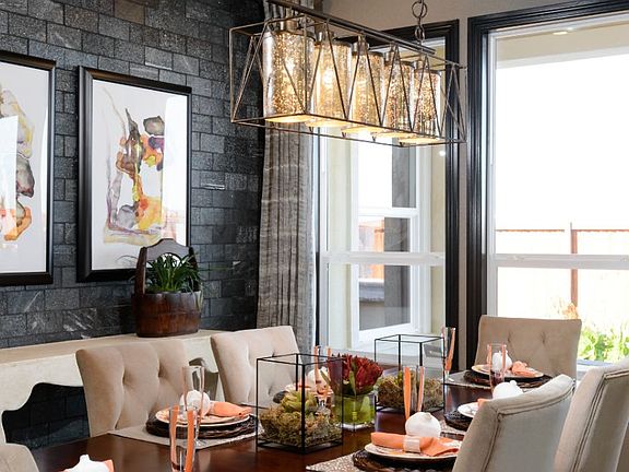 Mistelle Model Dining Room