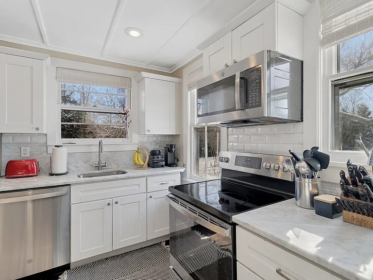 102 E Tiana Rd — Photo 18