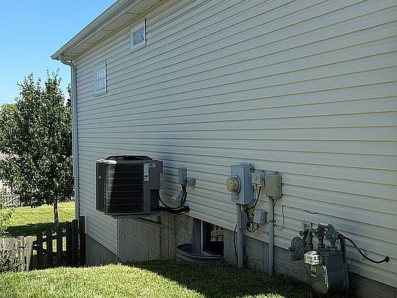 4th image of 2100 Breckenridge Dr