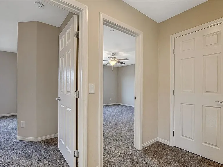 2934 Caxton Grove Dr — Photo 15