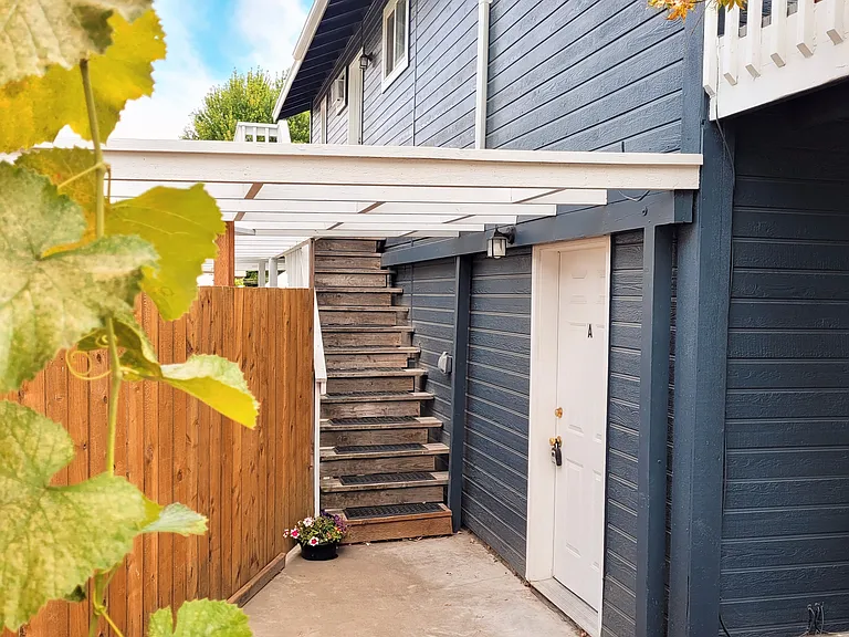 1103 S 32nd Ave #B — Photo 7